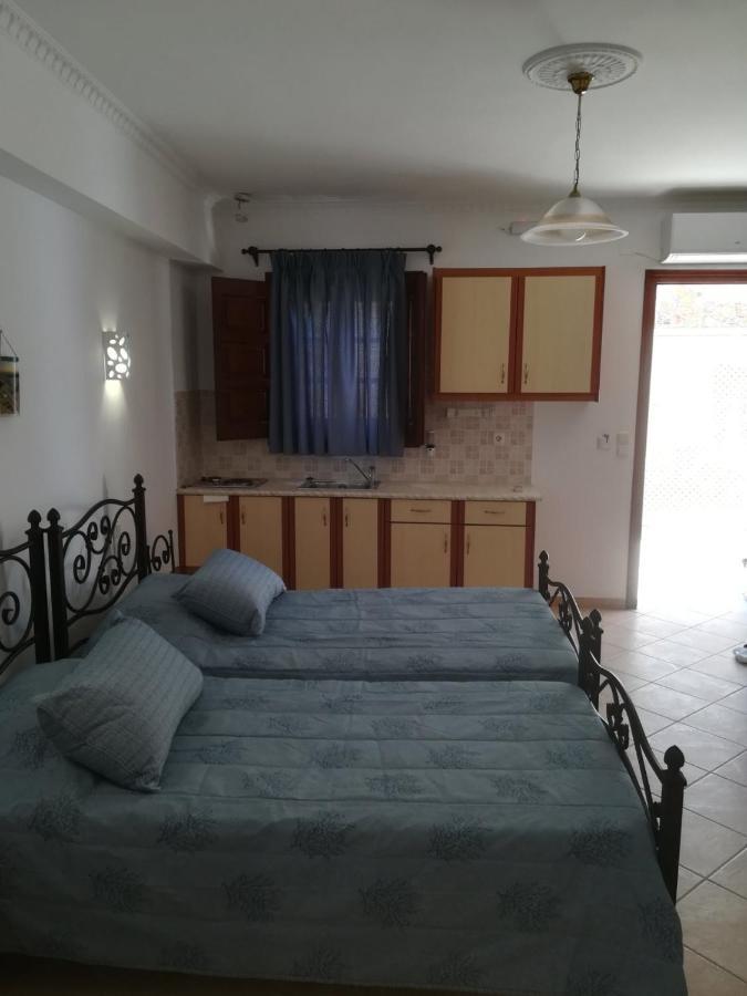 Leonidas Apartments Kamari  Luaran gambar
