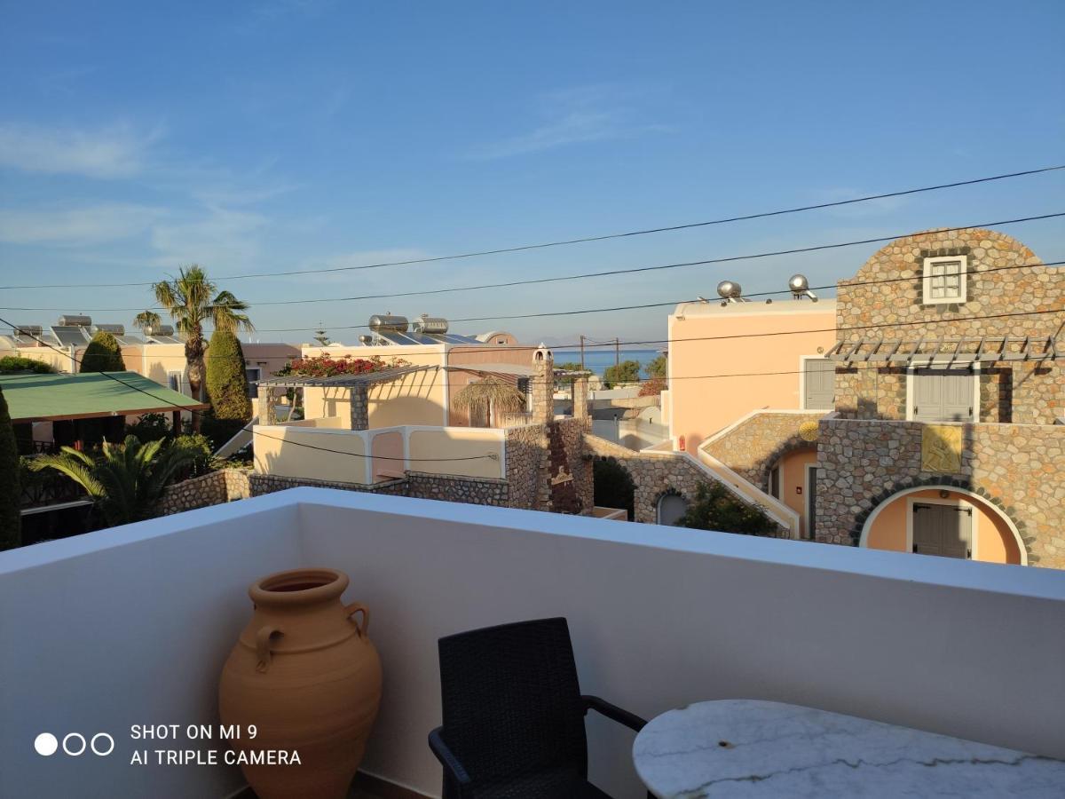 Leonidas Apartments Kamari  Luaran gambar
