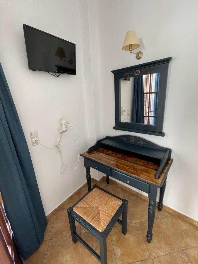 Leonidas Apartments Kamari  Luaran gambar