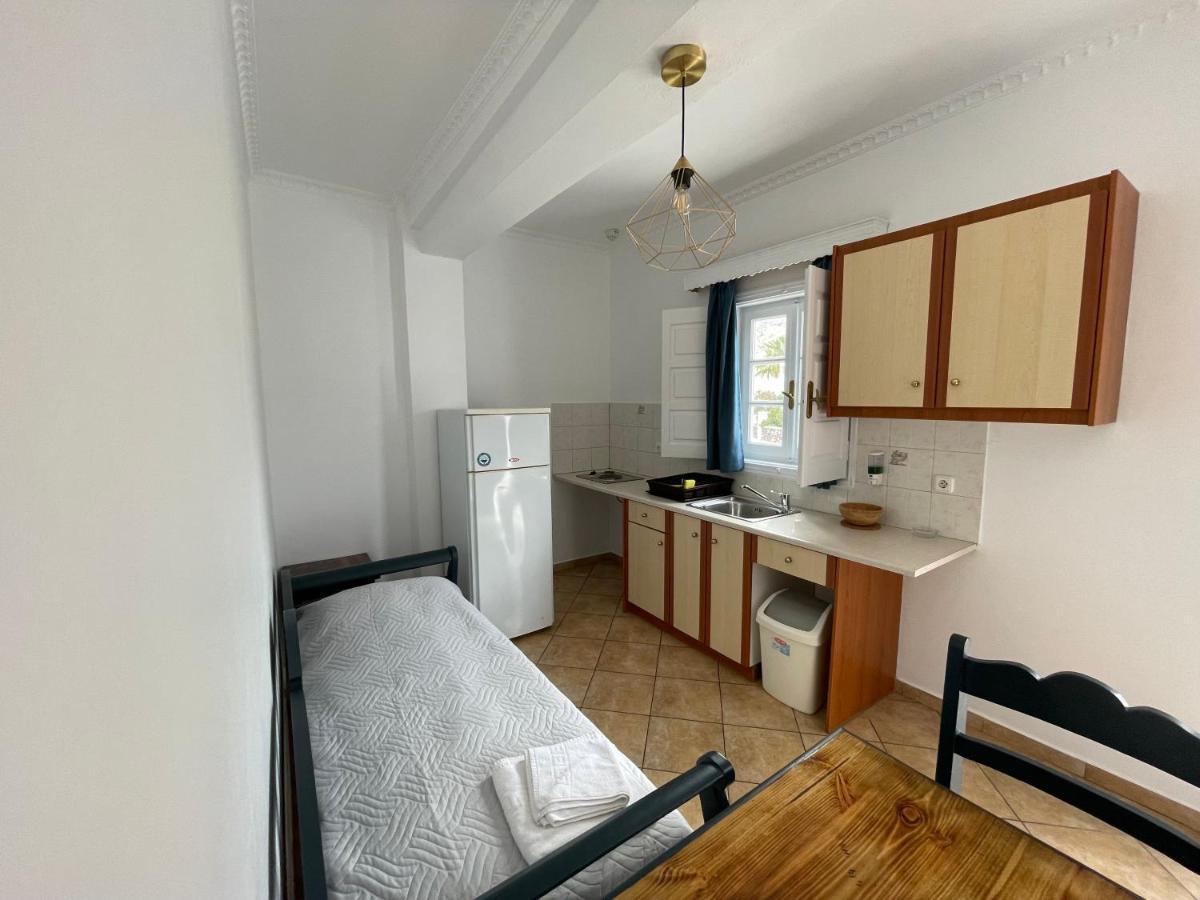 Leonidas Apartments Kamari  Luaran gambar