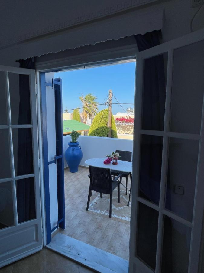 Leonidas Apartments Kamari  Luaran gambar